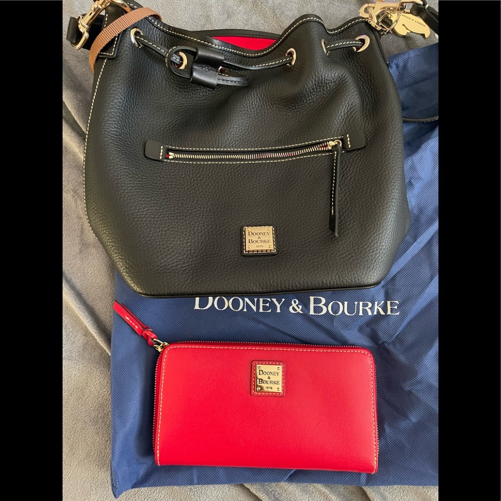 Dooney & Bourke